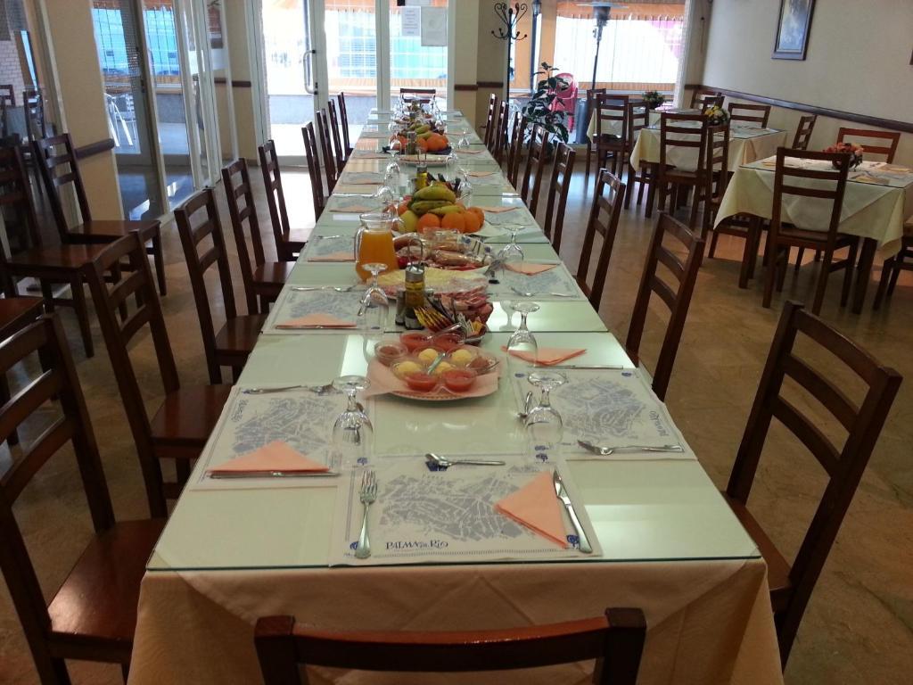 Restaurante Hermanos Zamora Casa de hóspedes 2*